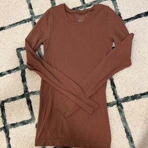 AMB Featherweight Top